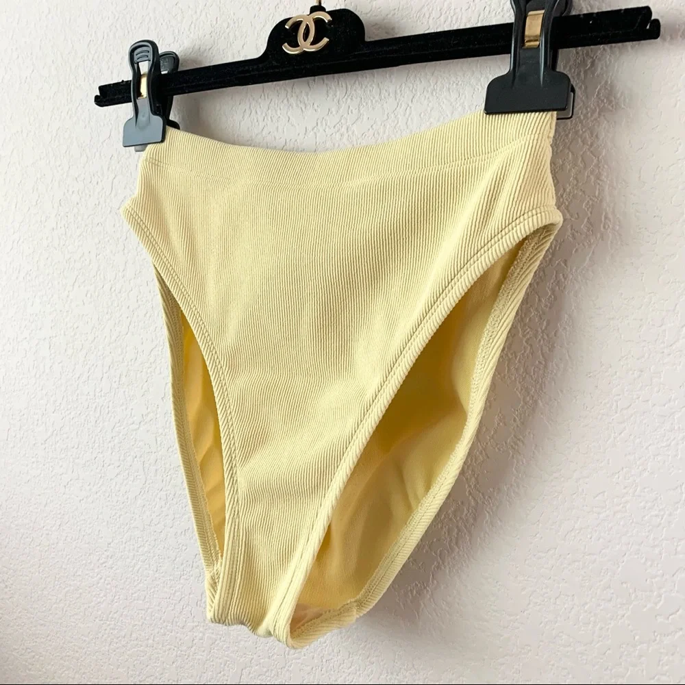 New Vintage Tommy Bahama high waist bikini bottom